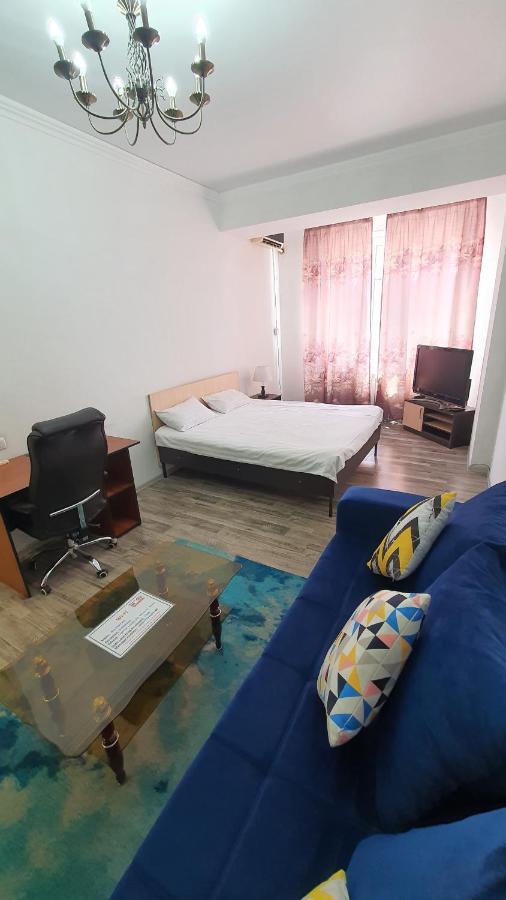 Flatrent Apartment Bisjkek Buitenkant foto